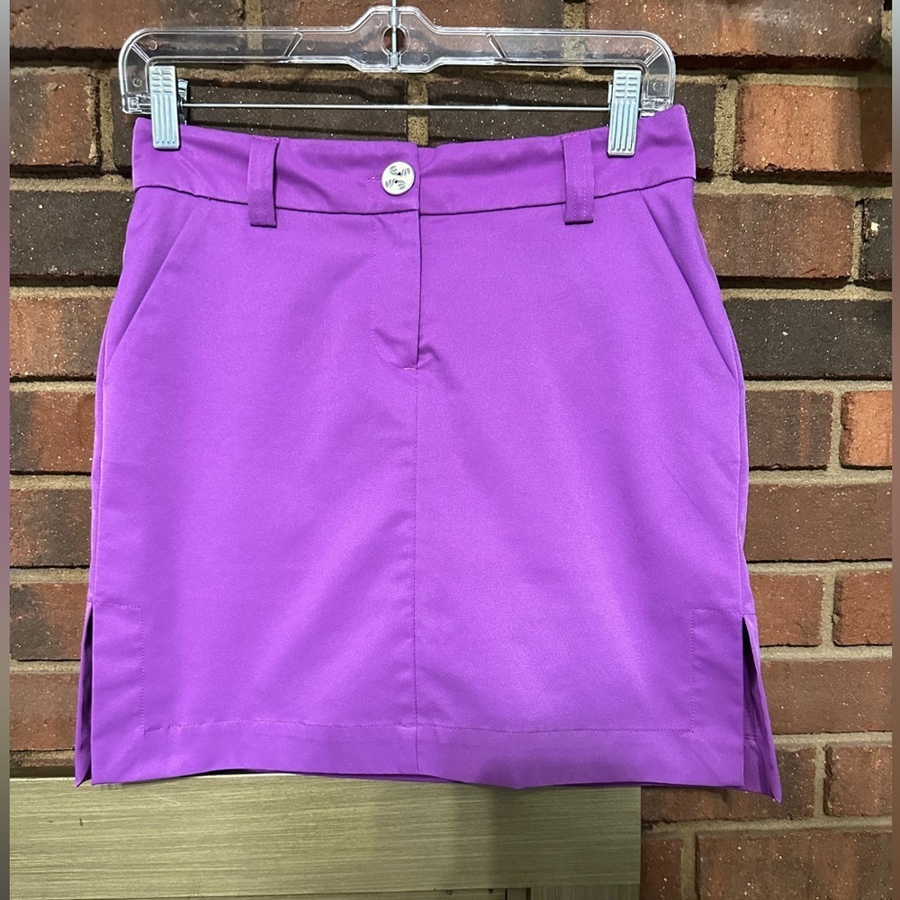 #4) GG Blue front zipper 4 pockets Skort Size 2 excellent condition.
